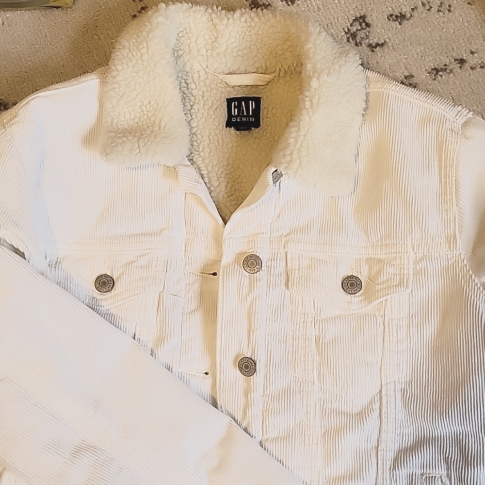 Gap corduroy winterr white jacket
